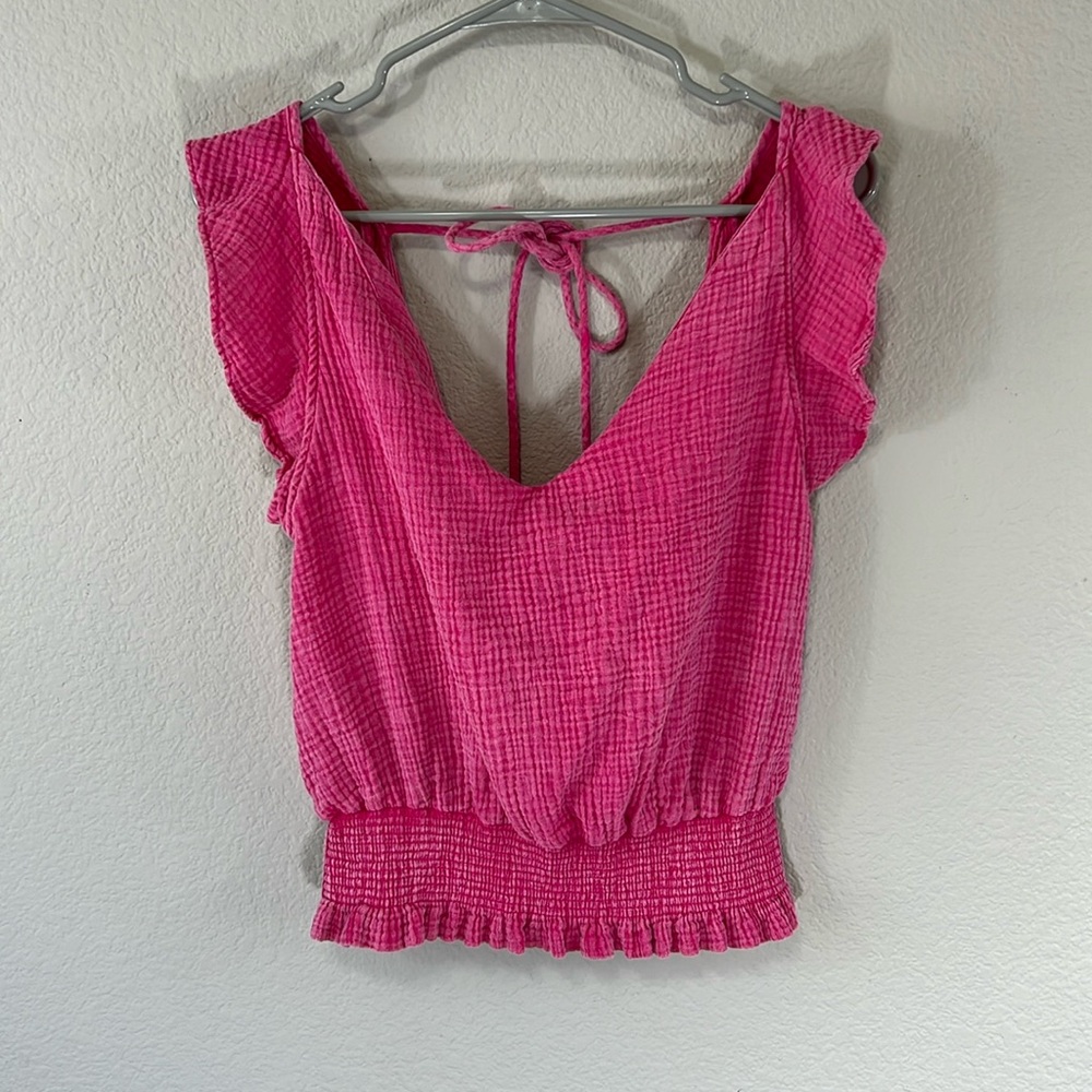 BiBi Hot Pink Washed Gauze Tie Back Smocked Top Size Medium